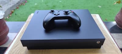 XBOX ONE X 1TB