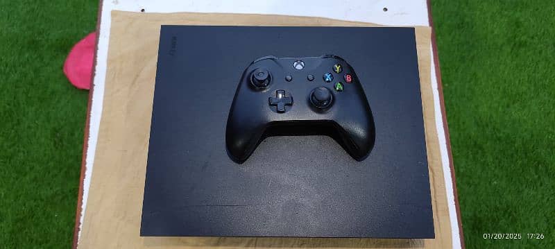 XBOX ONE X 1TB 2