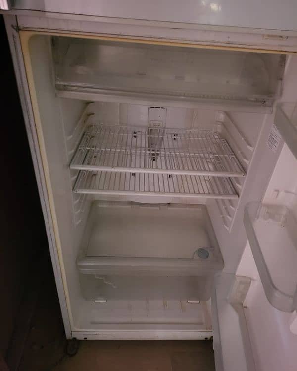 dawlance refrigerator 1