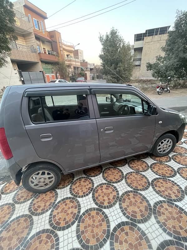 Suzuki Wagon R 2018 3