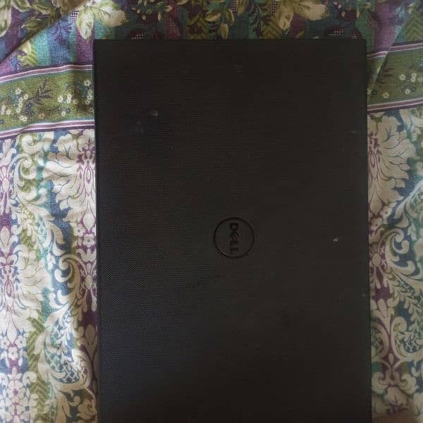 dell corei3 genertion 4 like a new complete box 3