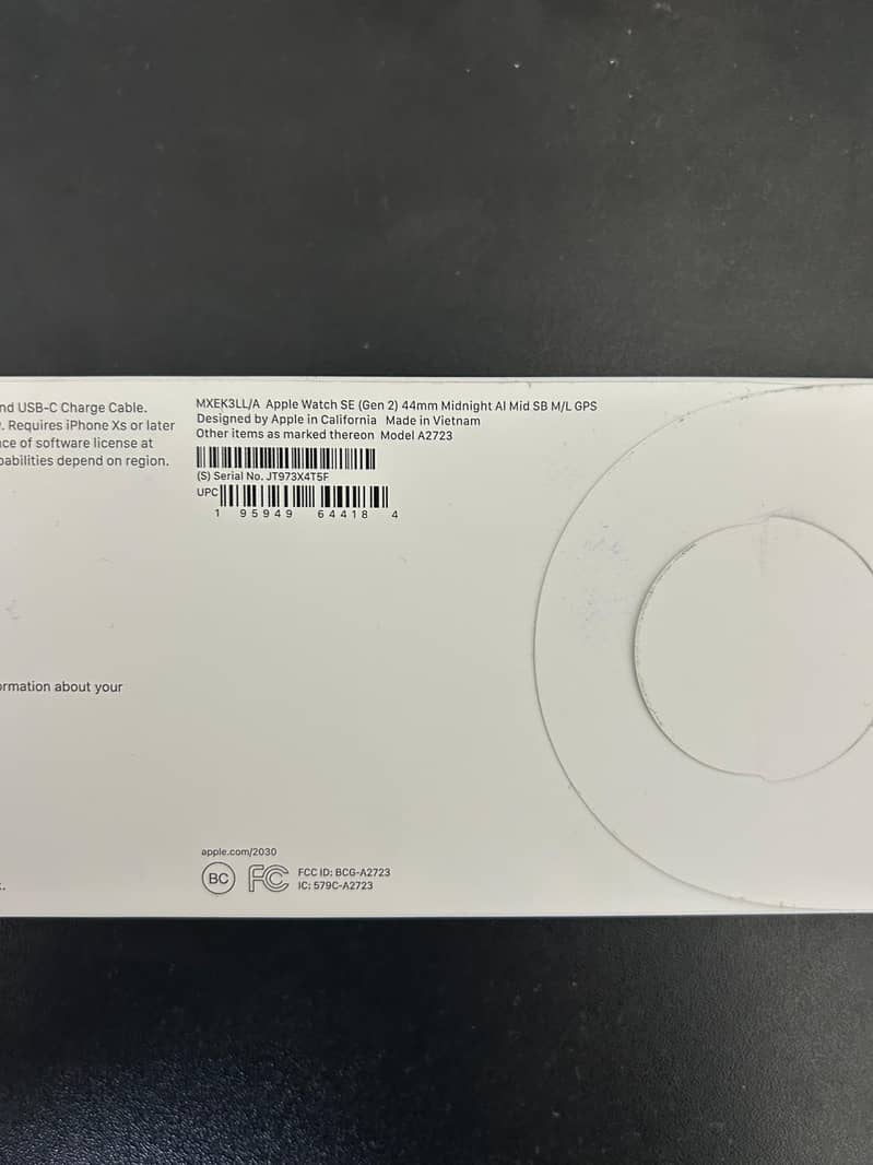 Brand New Apple Watch SE 2 - 44mm 1