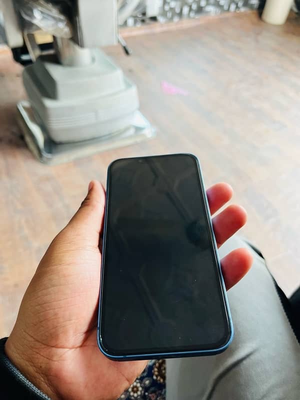 Iphone 13 256gb PTA Approved 3