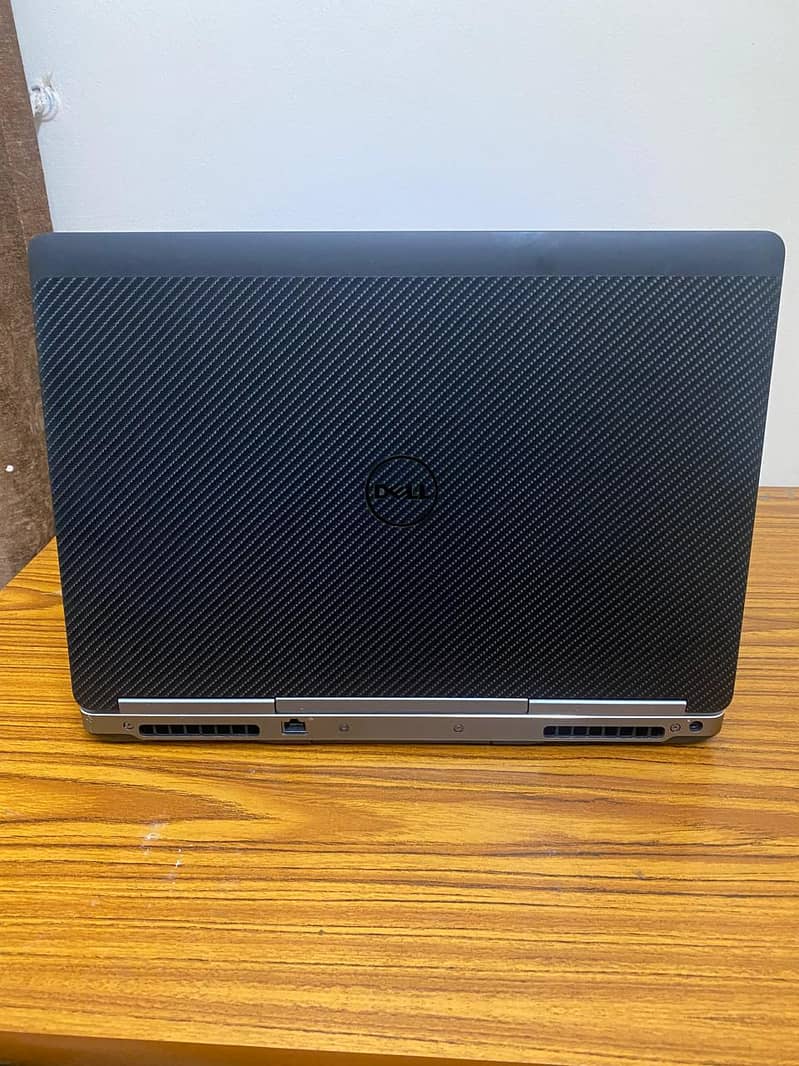 Dell Precision 7520 Workstation Core i7 7820HQ 4