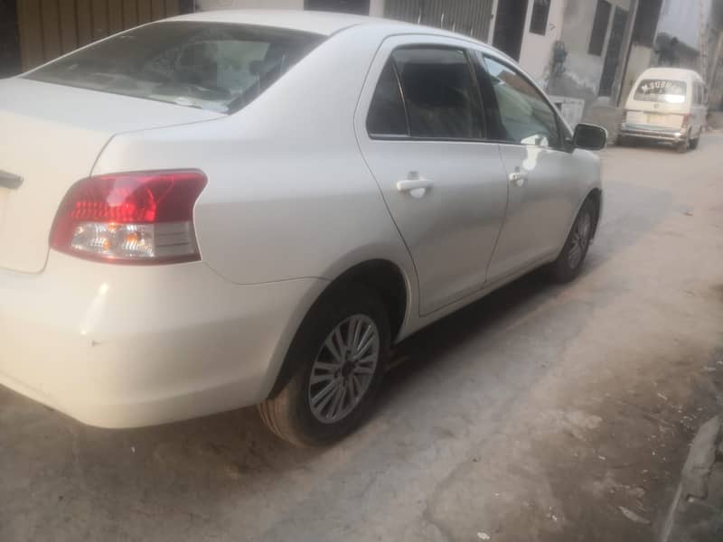 Toyota Belta 2009 4