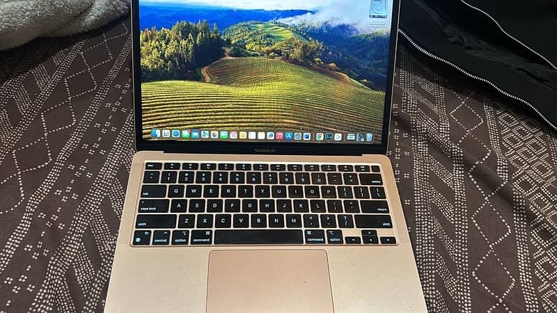 Macbook Air M1 256GB 6