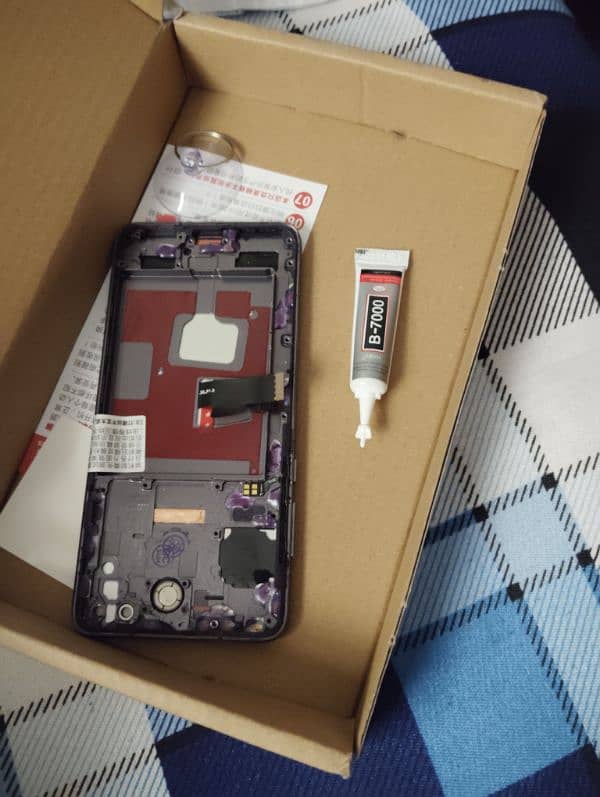 huawei mate panel original with all accerious and china fitted . 0