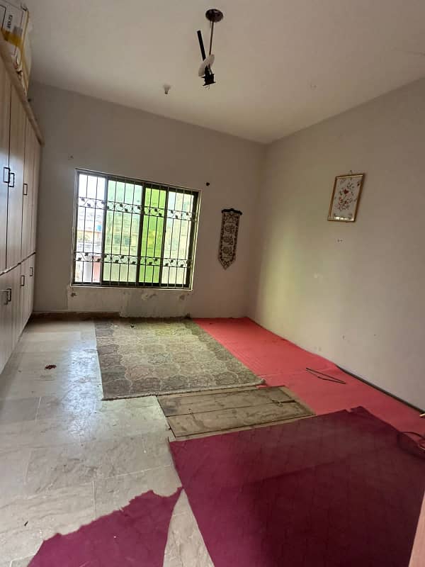 1 kanal upper portion available for rent 5