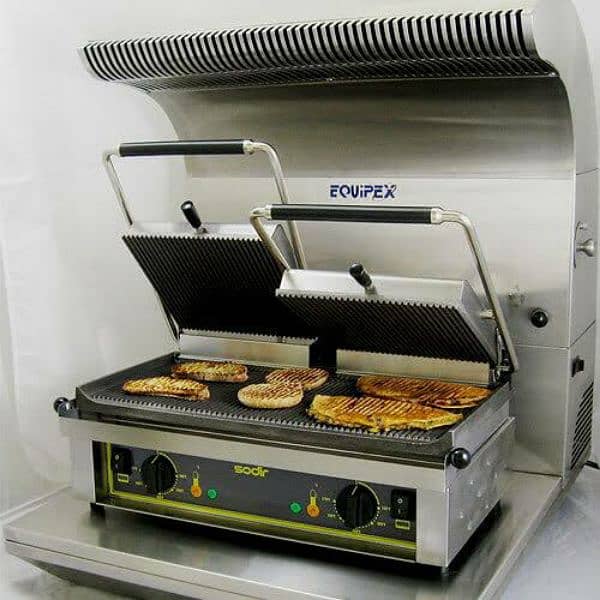 High-Quality Commercial Panini Press Machine for Sandwiches & Grilling 1