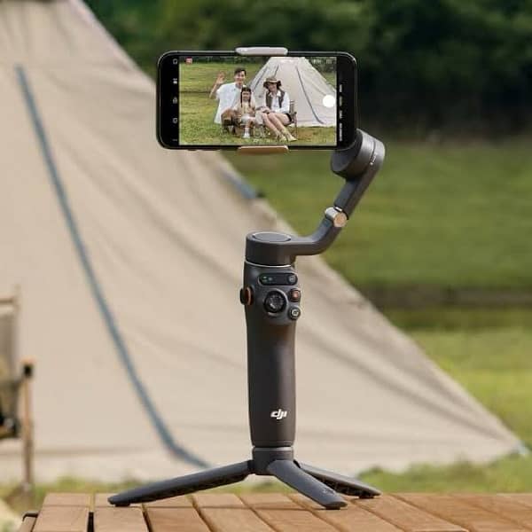 DJI Osmo 6 mobile stabilisation gimble 1