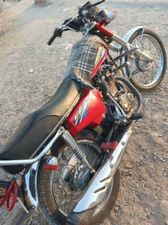 Honda 125 Model 18 Lahore Number