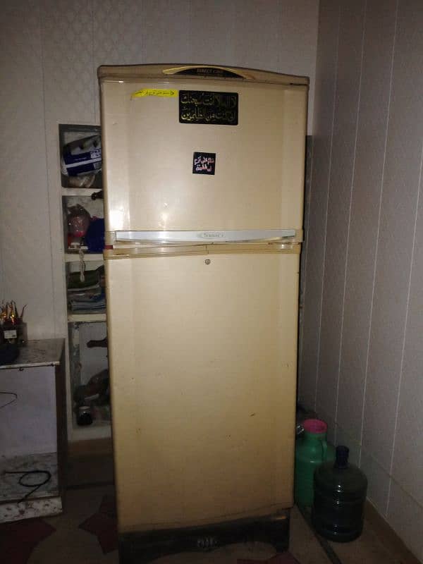 refrigerator 0