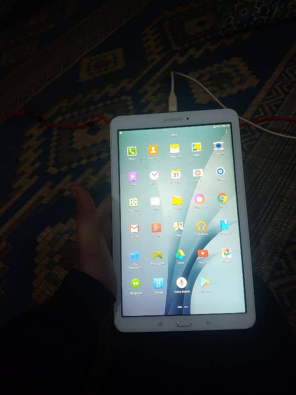 TABLET SAMSUNG TAB E 4