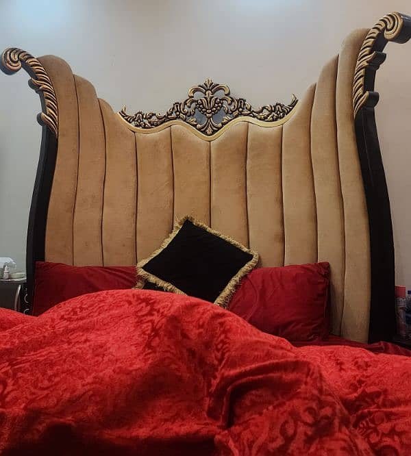 Big Size Bed - king Bed - Round Bed 1