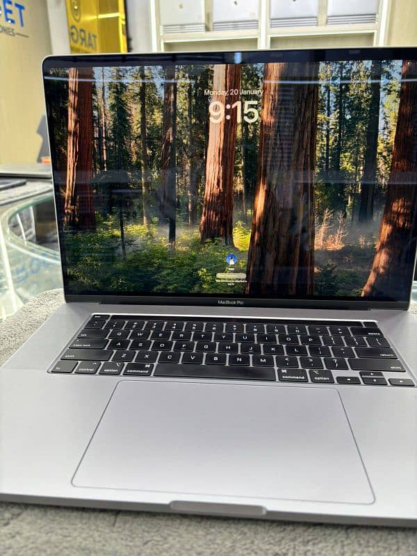 MacBook pro A 2141 (16 inch) 3