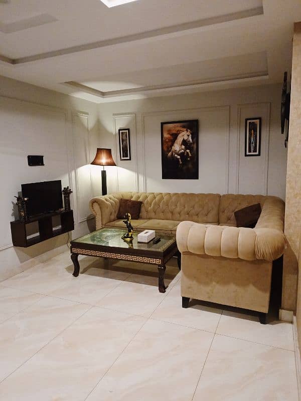 Luxury Apartment for Short Stay/full day Rent in Bahria Town Lahore 2