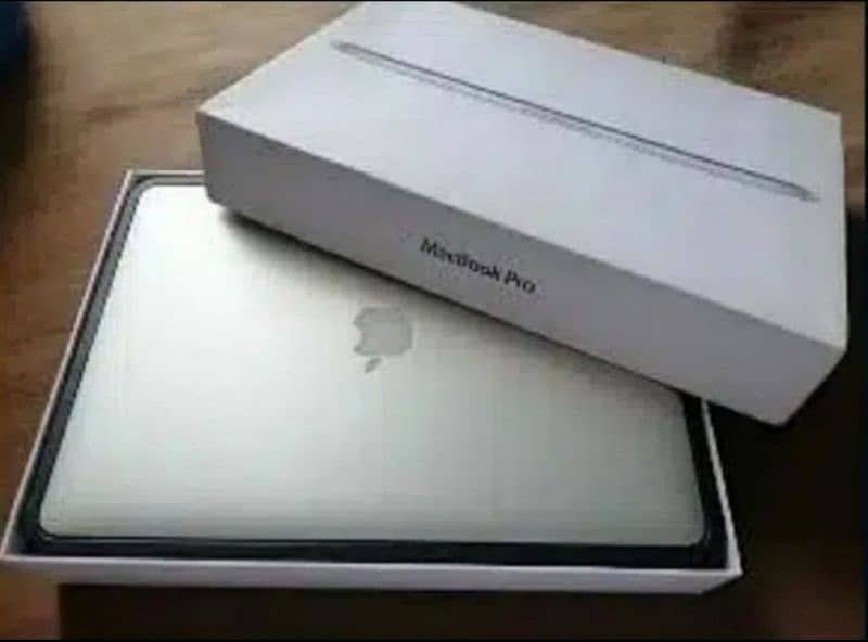 MAC BOOK PRO RETINA 5