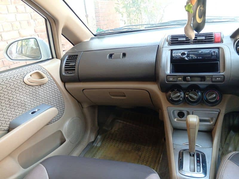 Honda City IDSI 2005 5