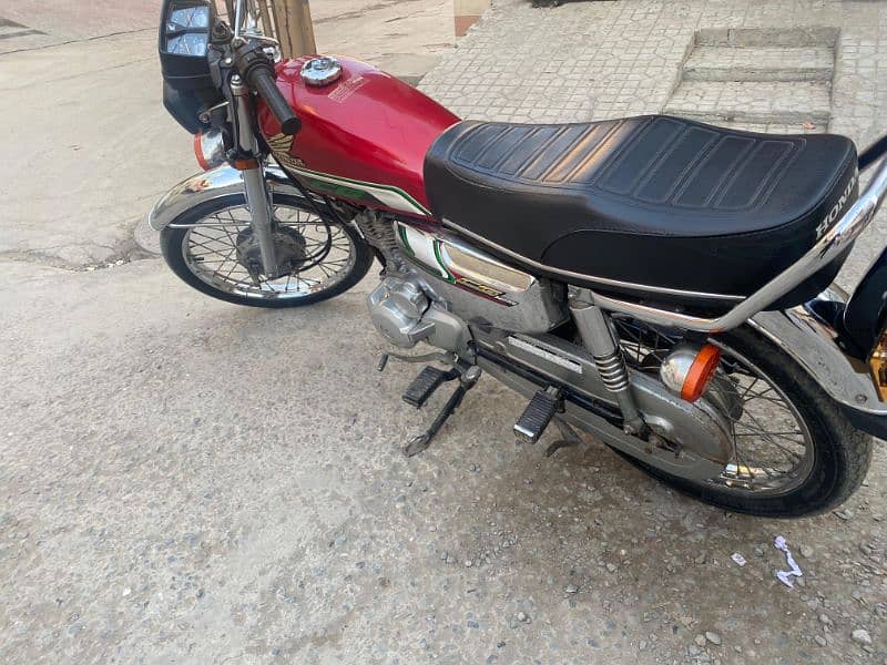 Honda 125 self stat 2