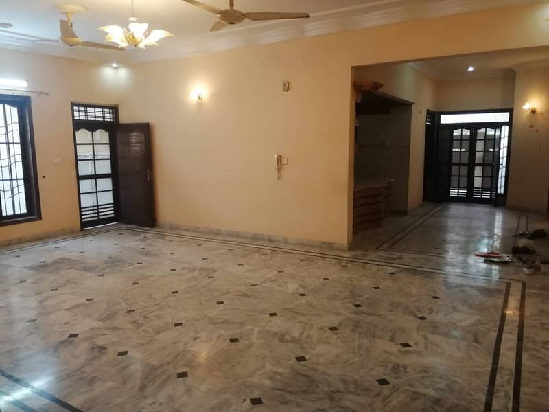 400 Square Yards west open house GROUND FLOOR for rent in Gulistan-e- 11