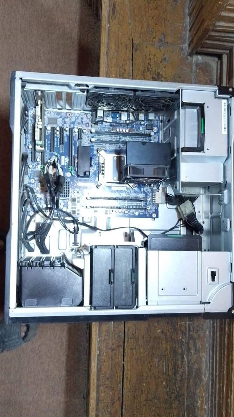 HP 2640 Workstation 3