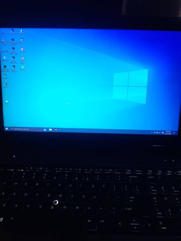 Core i7 ,2gb graphic card 8 gb ram, 256 gb ssd 17 inch display 2