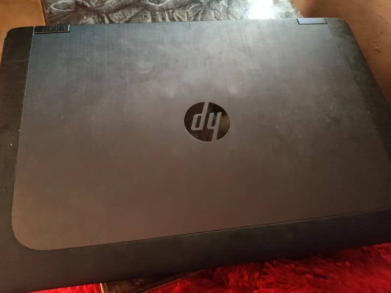 Core i7 ,2gb graphic card 8 gb ram, 256 gb ssd 17 inch display 3