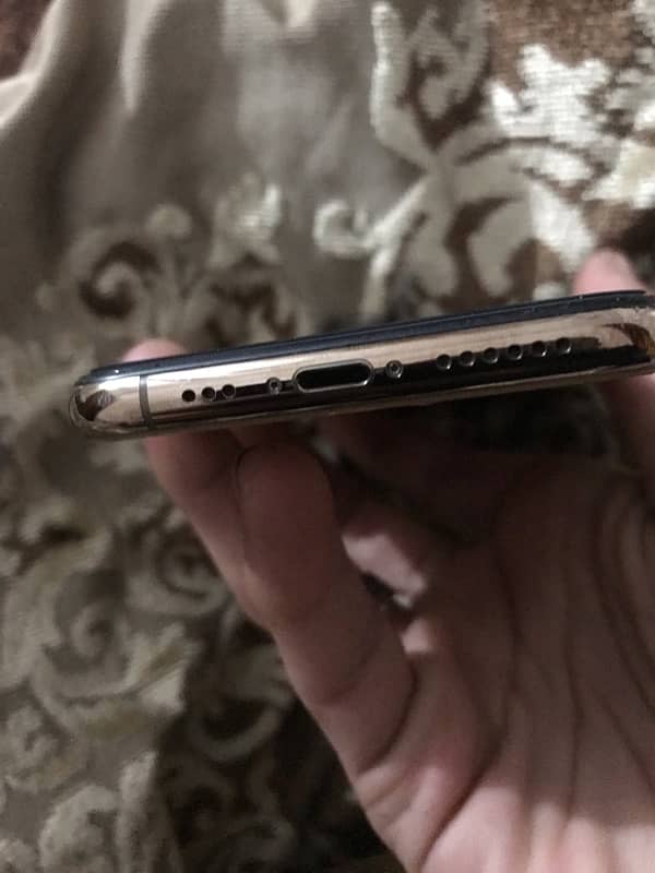 iPhone XS non pta 4