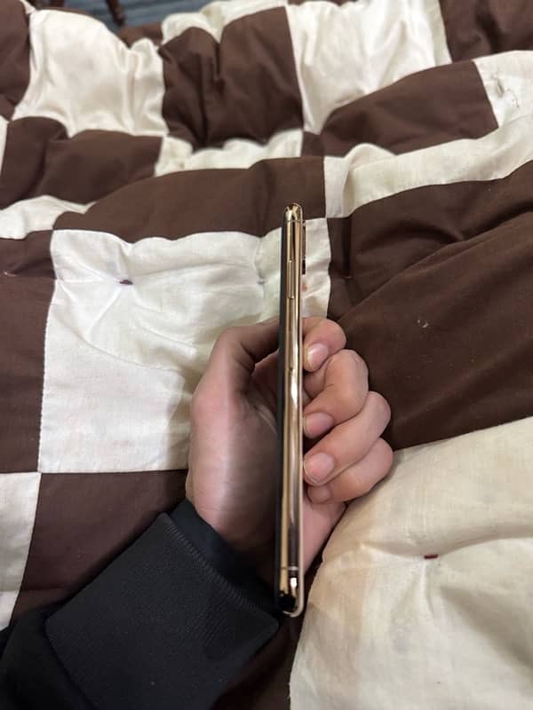 iphone xs max 256gb pta approved 6