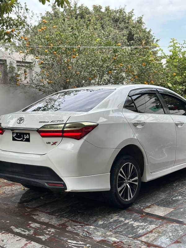 Toyota Corolla Altis 2017 9