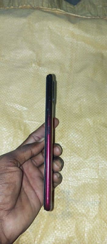 INFINIX HOT 10. . . 4/64. . . 5200MAH ORIGINAL MOBILE 4