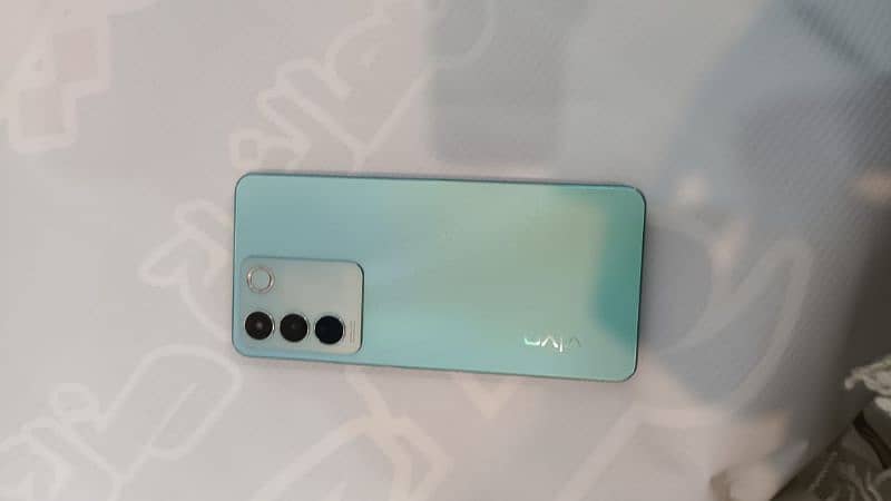 vivo V27E 7