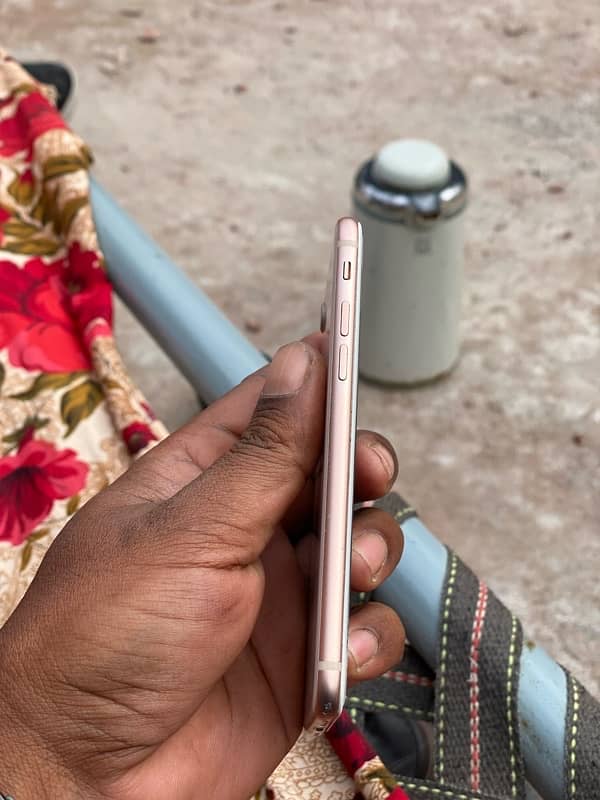 I phone 8 256 gb rose gold 4