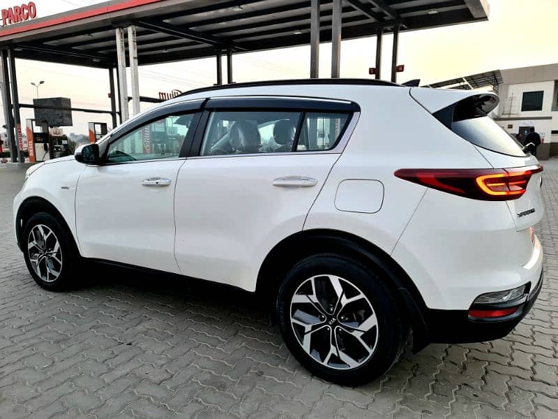 KIA Sportage AWD 2