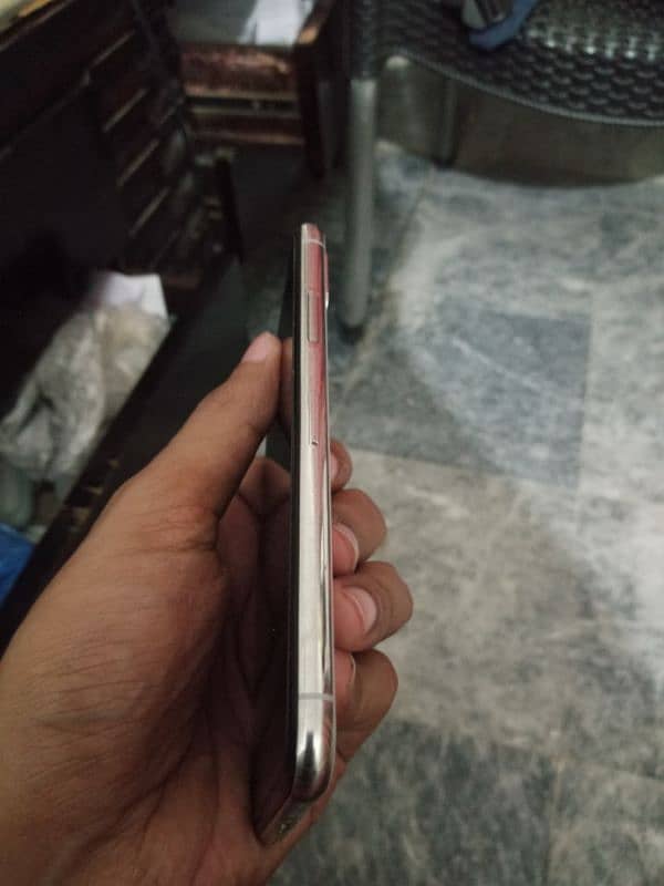 Iphone X Non PTA Water pack but Sim working 3