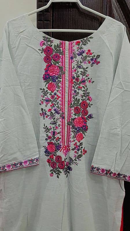 2 PC embroidered khaddar khaadi suit 3