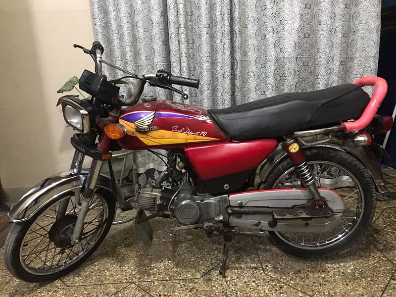 Honda CD 70  2004 Larkana num 0