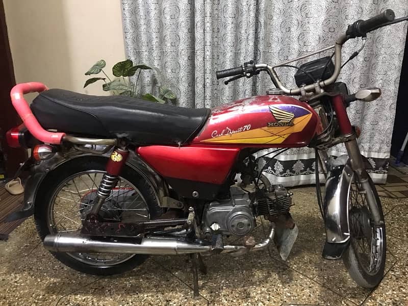 Honda CD 70  2004 Larkana num 6