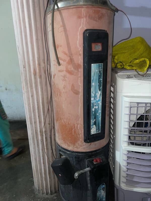 geyser for sale in proper working condition 6