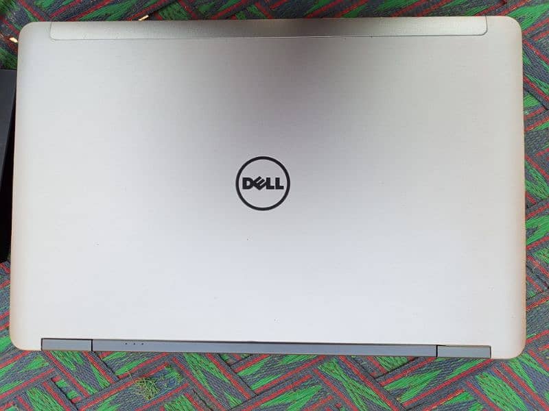 Dell laptop for sale price 55000 prefried for video editors 1