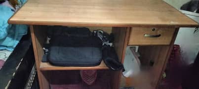 2 computer table available for sale