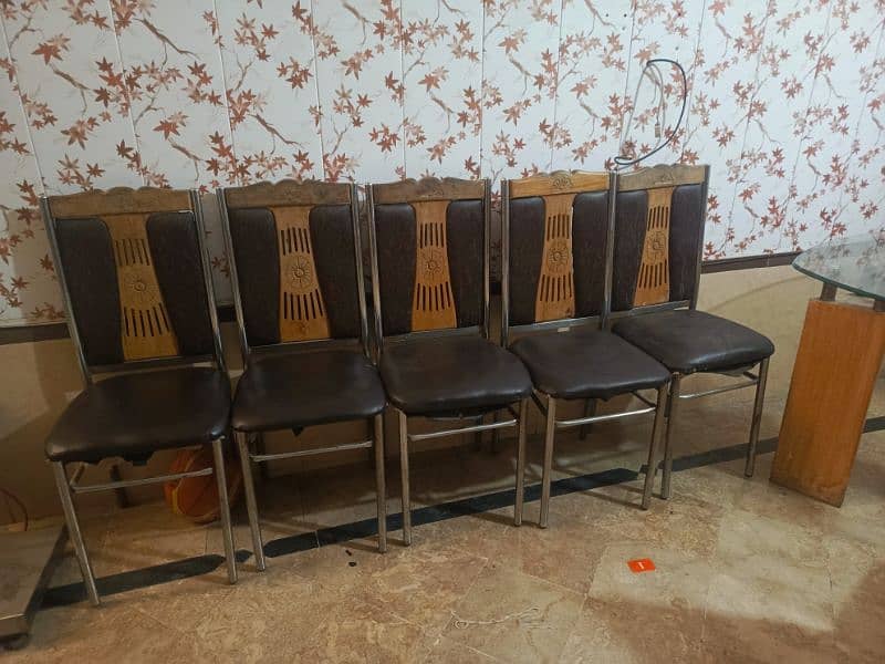 Dining Table with six chairs 3