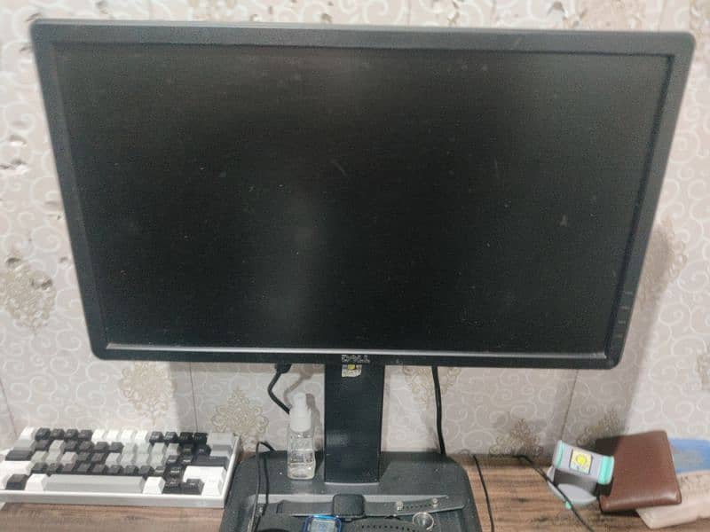 gaming PC with all accesories(free monitor) included 3