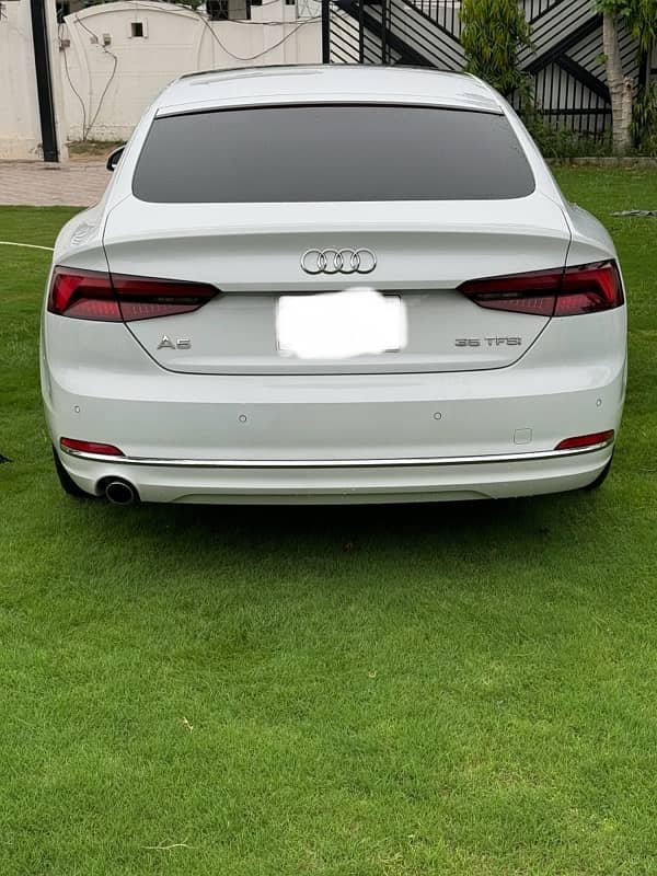 Audi A5 2019 1