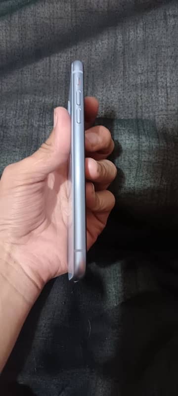 iphone 11 Non Pta 128 GB battery 83% urgent sale 3