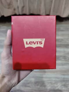 LEVIS