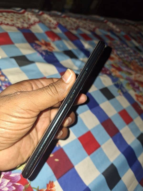 tecno camon 15 pro 6gb 128 gb pta approve with box 4