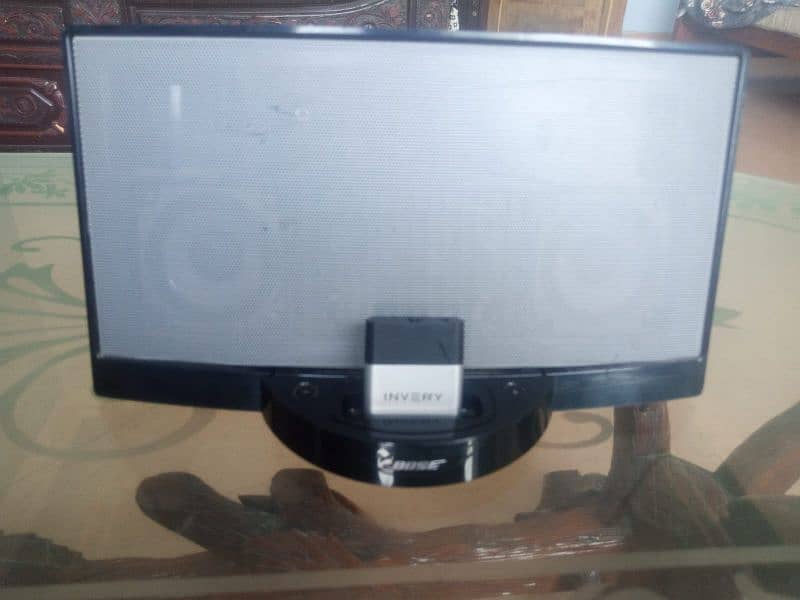 Bose Dock Speaker 1