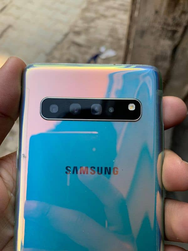 samsung s10 5g plus 8+8 gb ram 256 gb memory 5