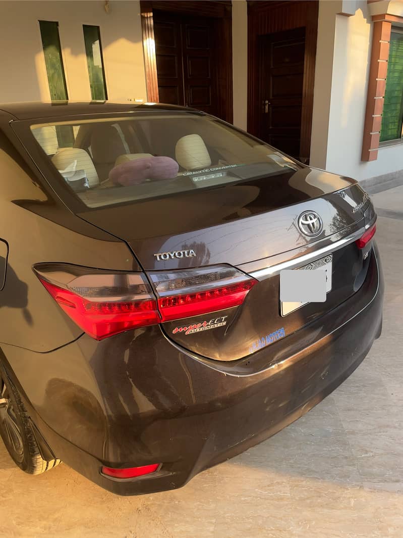 Toyota Corolla Altis 1.6 2018 4